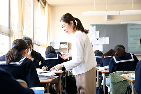 思春期の女子生徒の悩みに寄り添う、きめ細やかな指導を徹底
