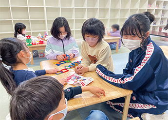 子どもスキップ
